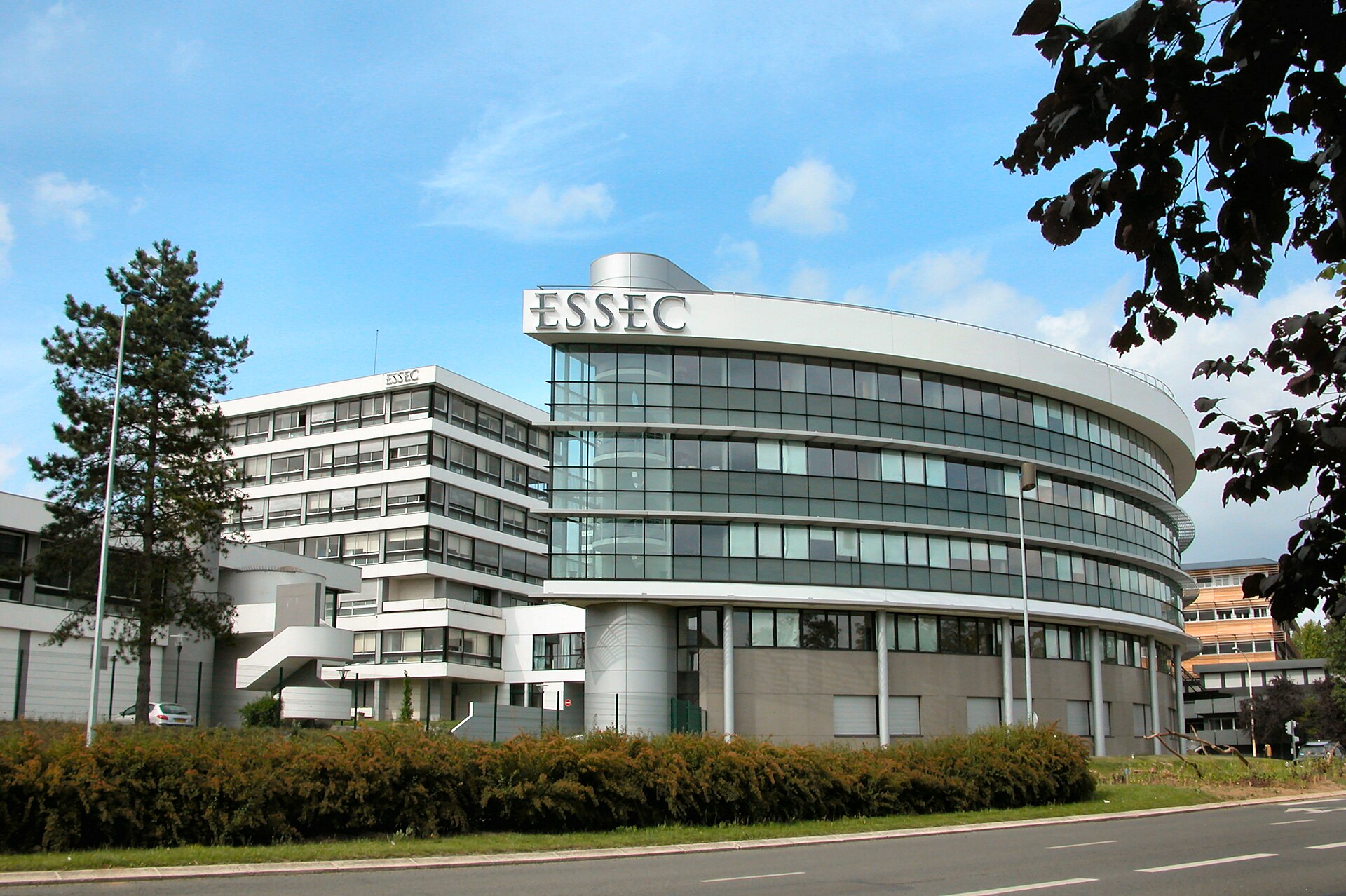 Le campus de l'ESSEC à Cergy